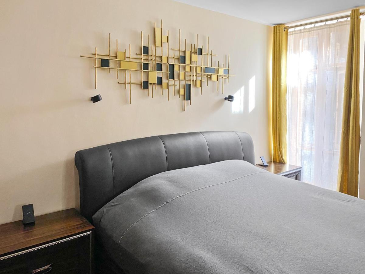 RARE Church Converted 1-Bed Apartment in London Exterior foto