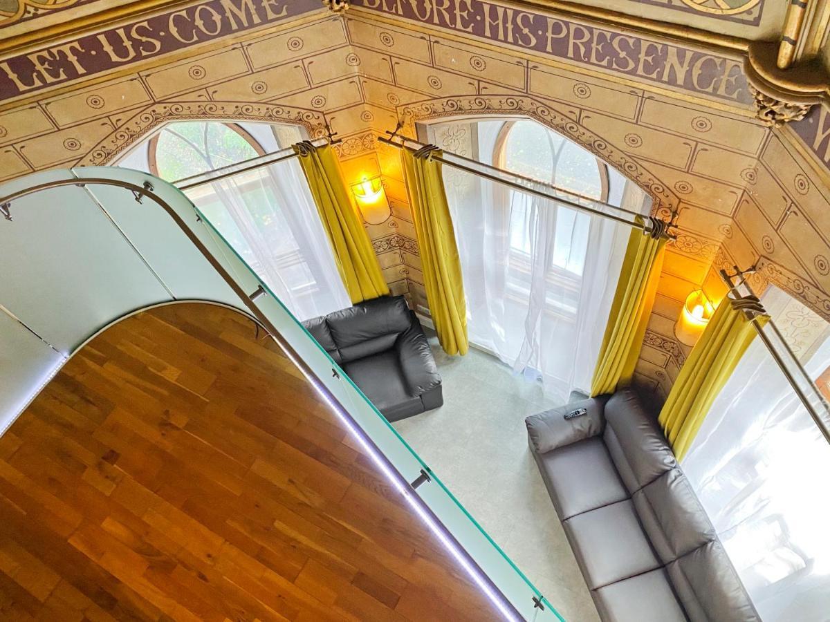 RARE Church Converted 1-Bed Apartment in London Exterior foto